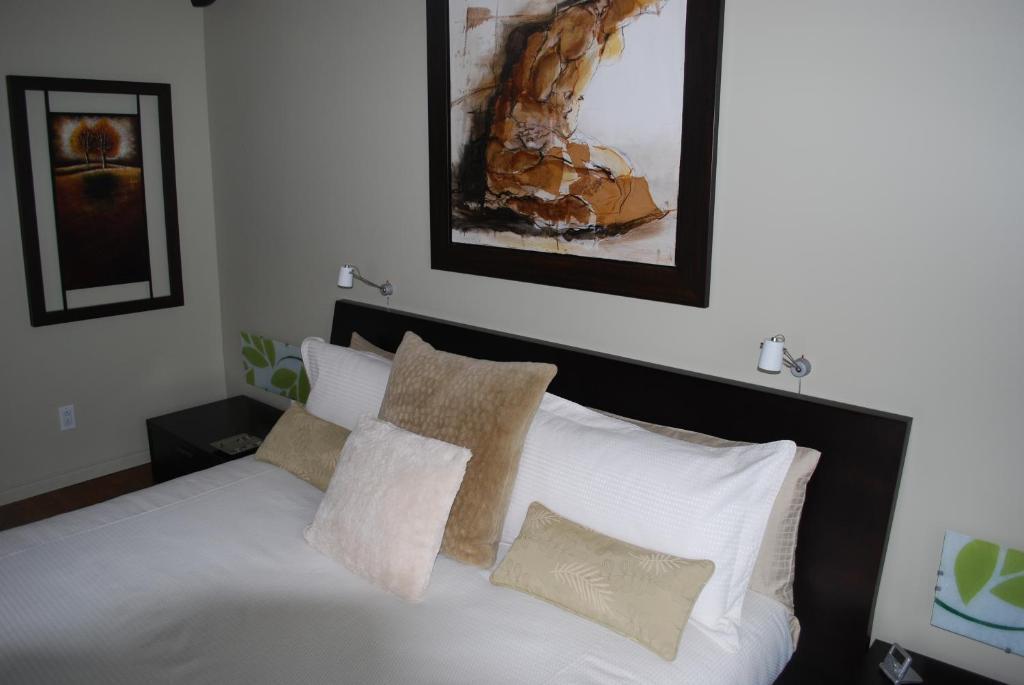 Auberge Des Eaux Vives La Malbaie Room photo